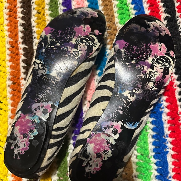 Ed Hardy Zebra Print Flat Shoes - Picture 3 of 7